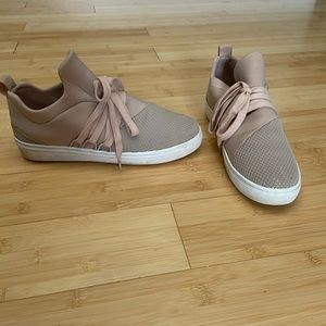 Steve Madden Sneaker
